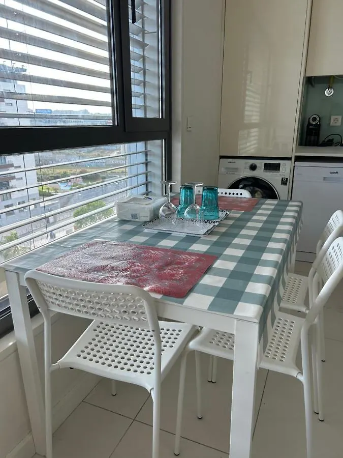 Guest house Yingying Apartamento With A Free Parking Space Lisbon